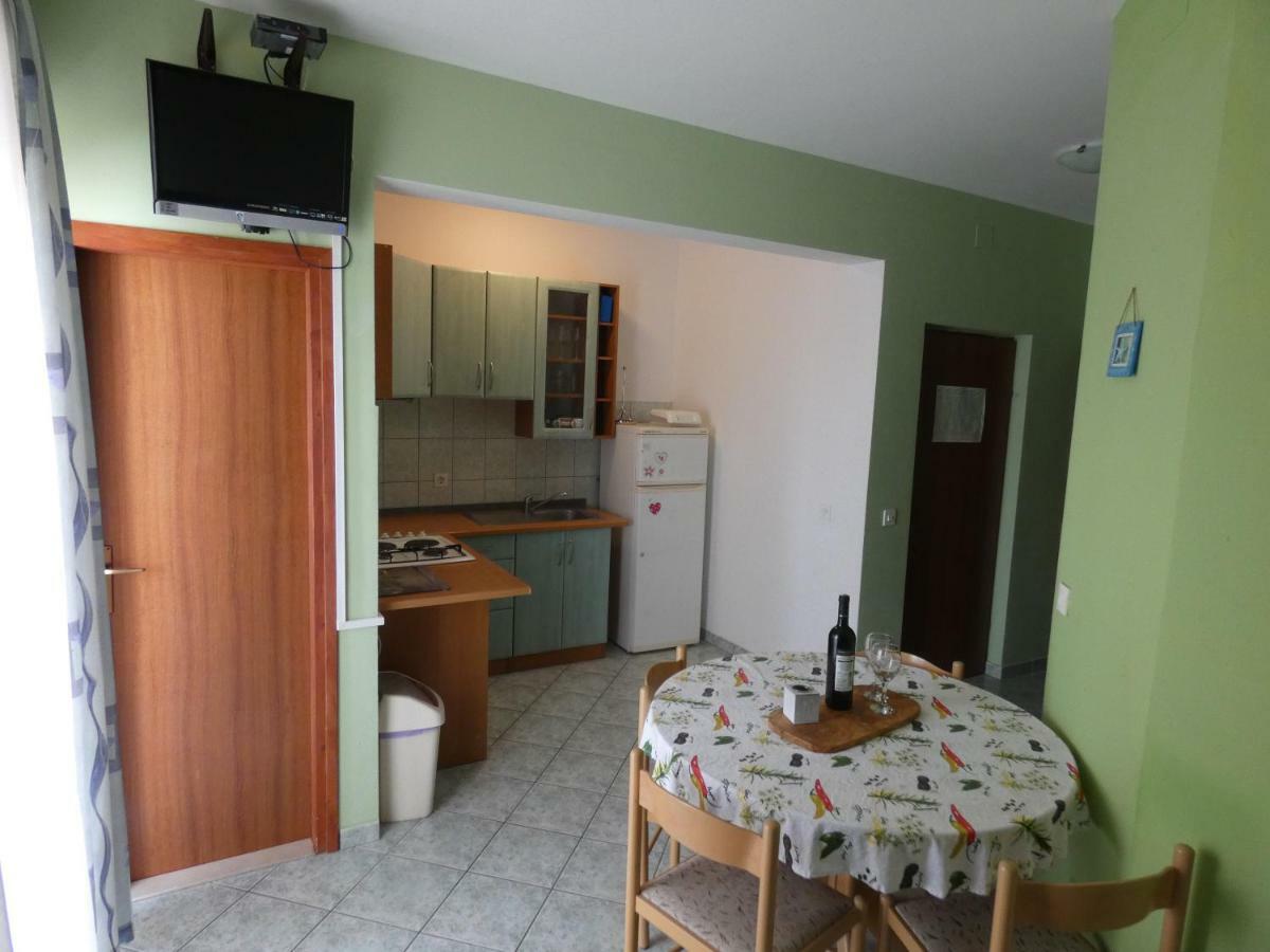 Apartmani Saric Rogoznica Zečevo Exteriér fotografie