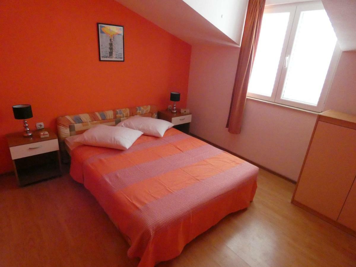 Apartmani Saric Rogoznica Zečevo Exteriér fotografie
