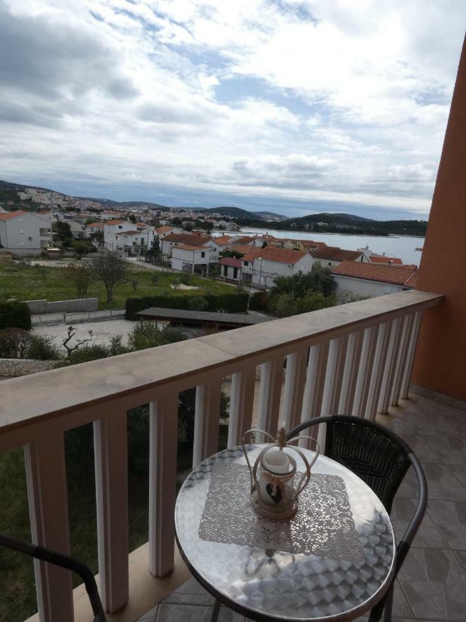 Apartmani Saric Rogoznica Zečevo Exteriér fotografie