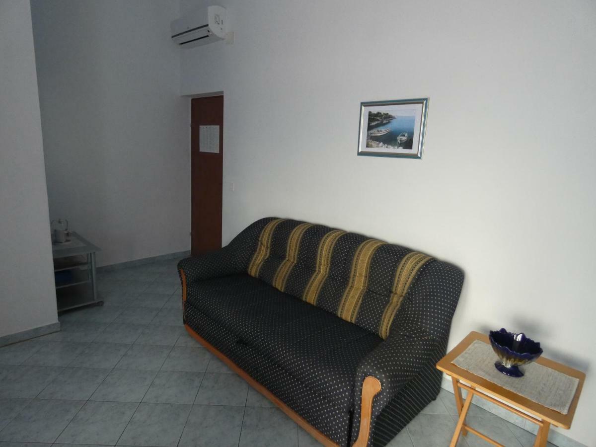 Apartmani Saric Rogoznica Zečevo Exteriér fotografie